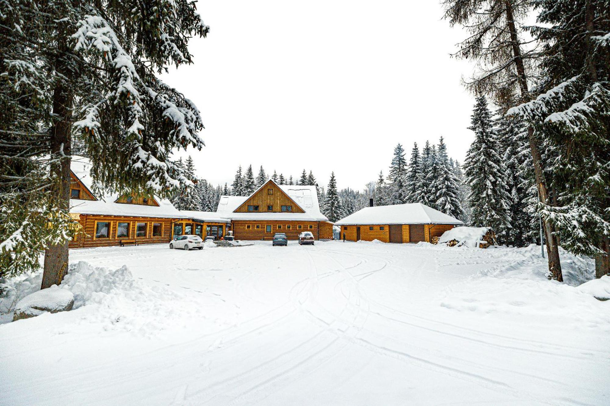 Rezort Pri Jazere Podbanske วิสโซเค ดาตรี ภายนอก รูปภาพ